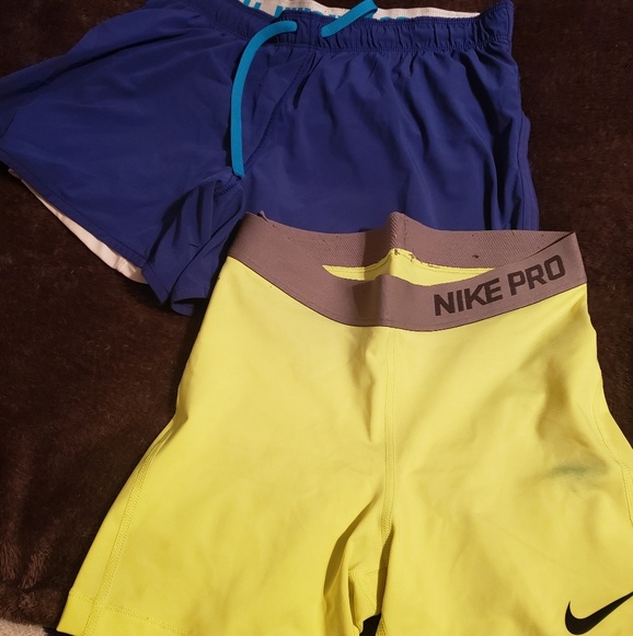 Nike Shorts - Picture 2 of 3